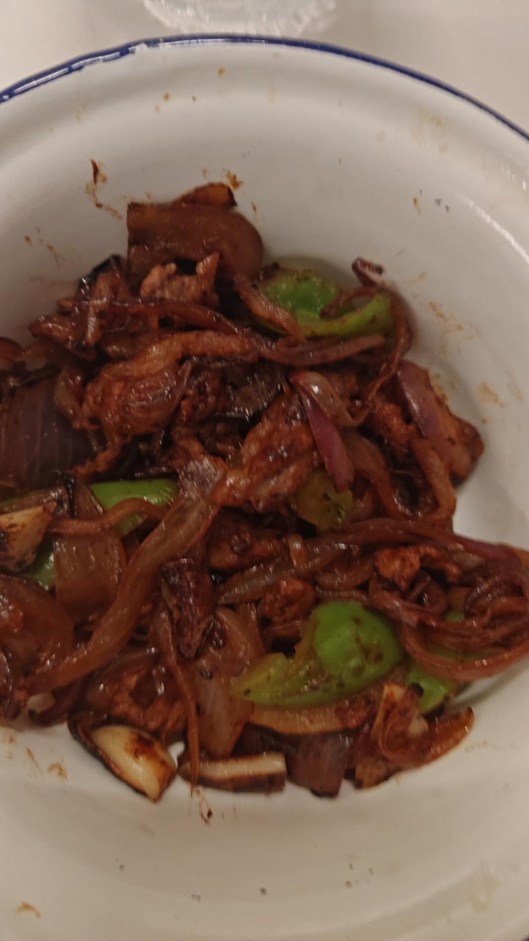 老少皆宜的一道“青椒洋葱爆炒牛肉”