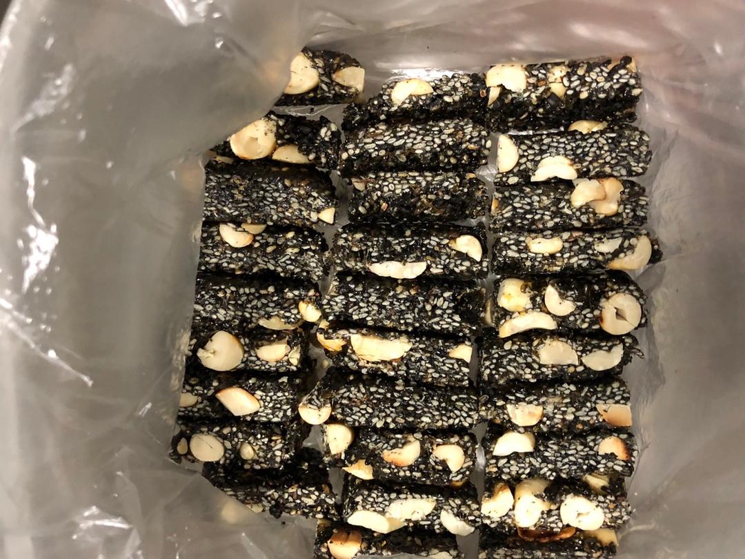 黑芝麻糖