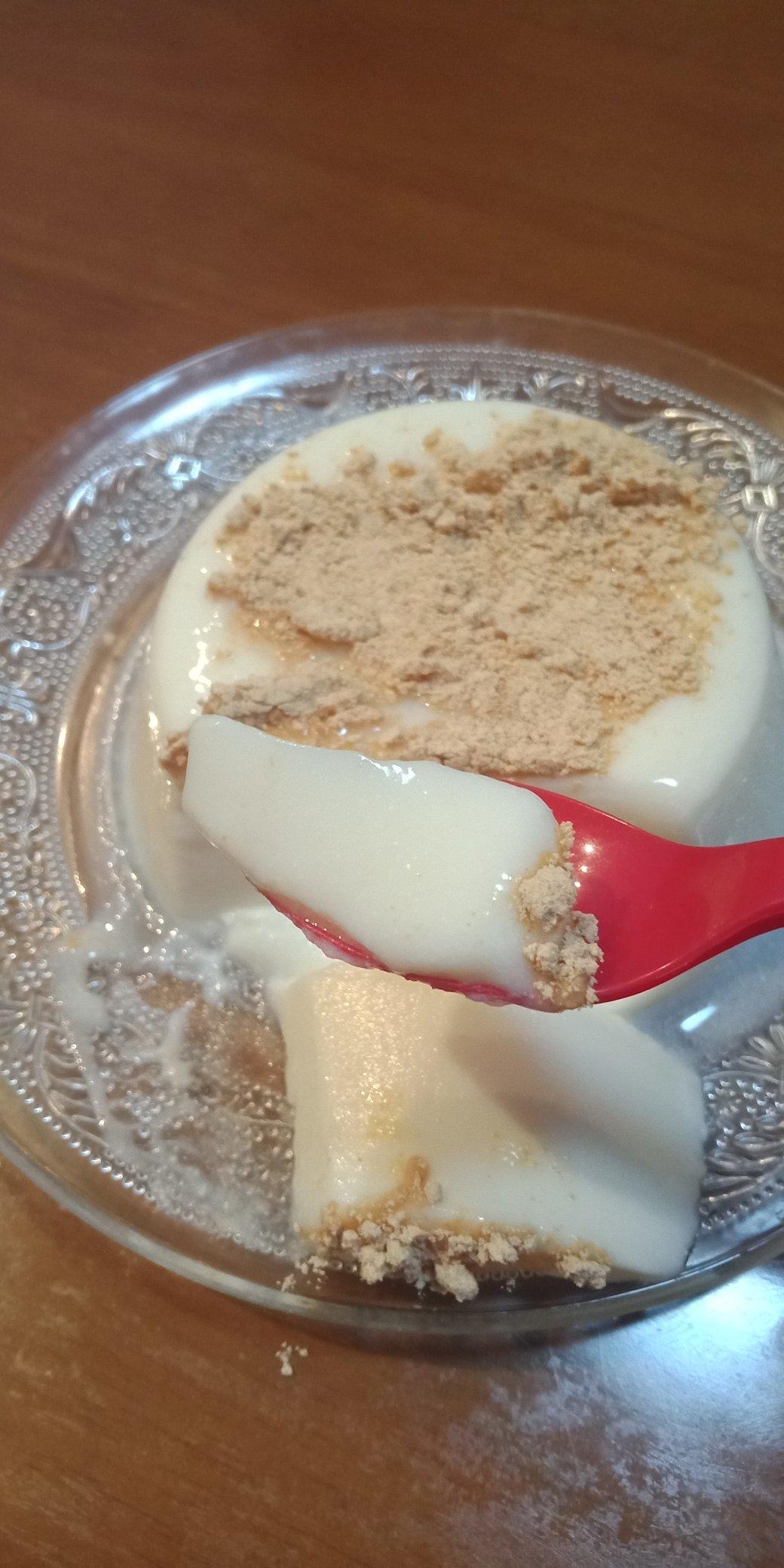 用豆浆就可以做的豆乳布丁，豆香浓郁，入口即化