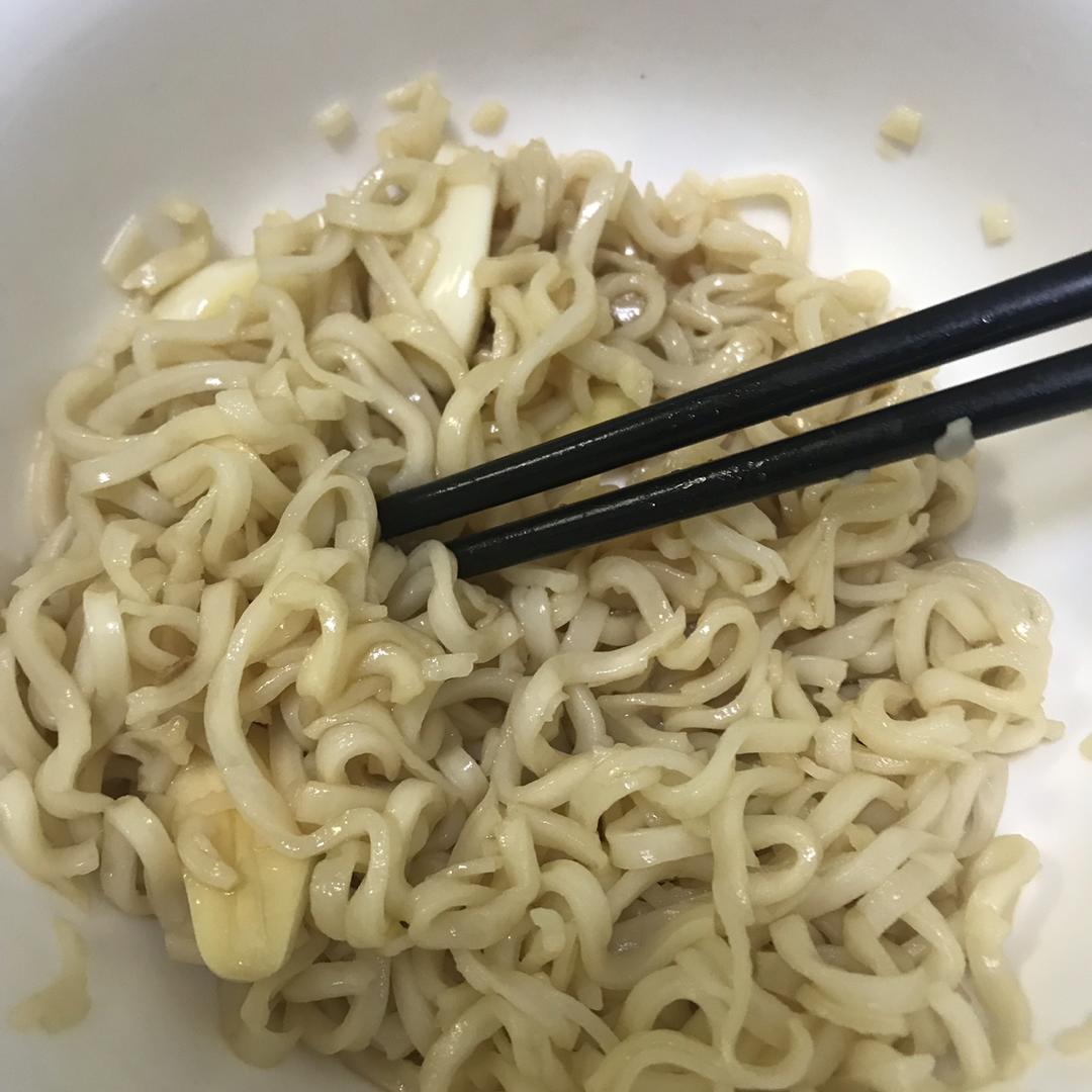 蒜面条