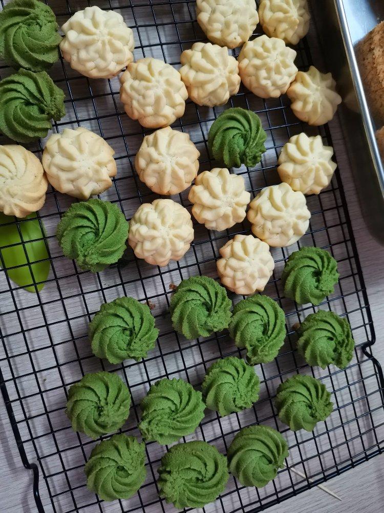 香气四溢的--奶油云顶曲奇