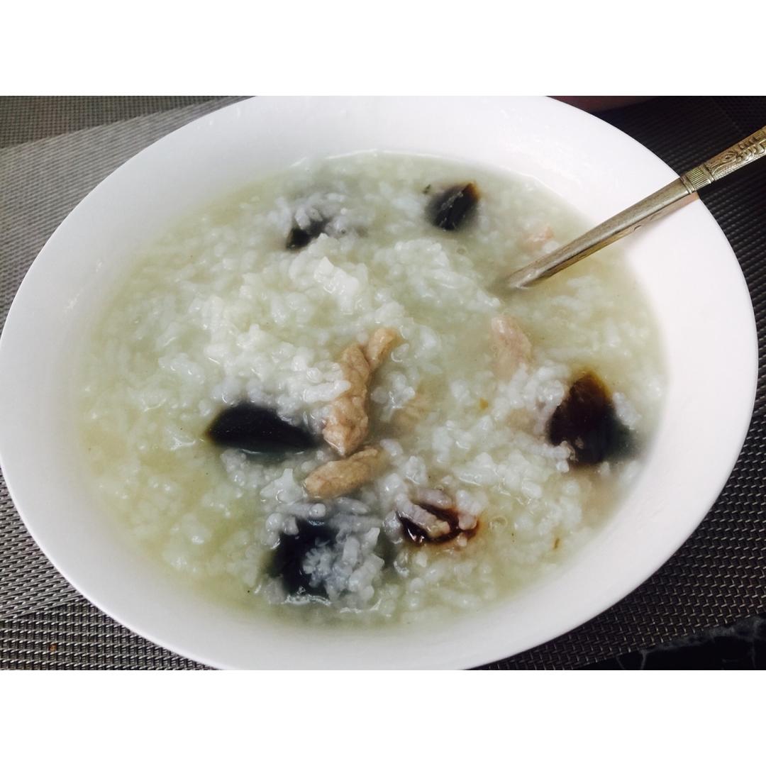 十五分钟快手之香滑皮蛋瘦肉粥(附五分钟电饭煲电压力锅更快捷方法)