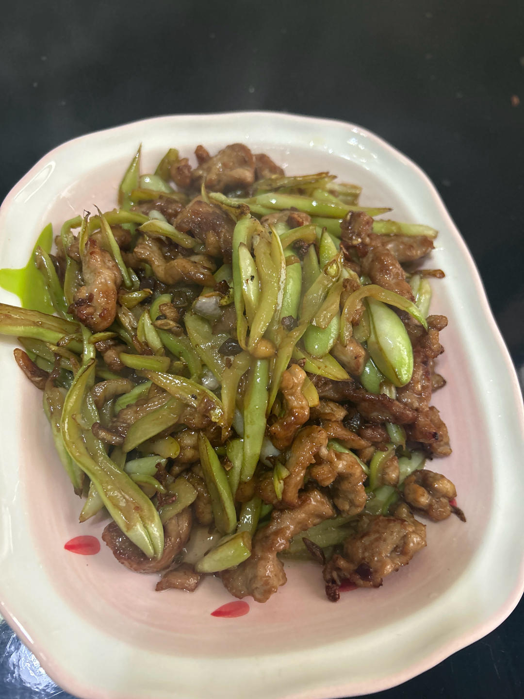炒肉就得嫩—豆角炒肉（四季豆）