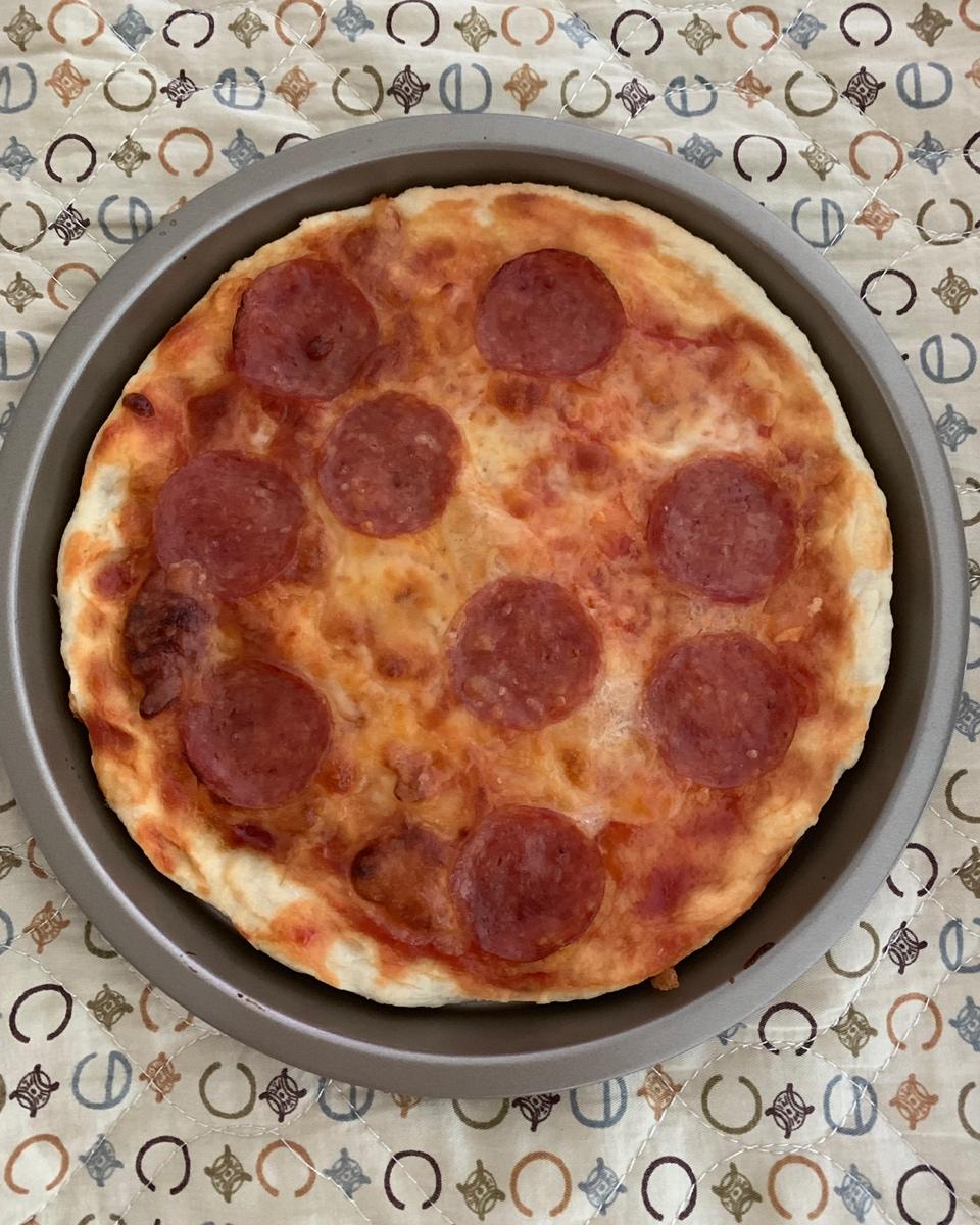萨拉米薄底披萨 Salami Pizza