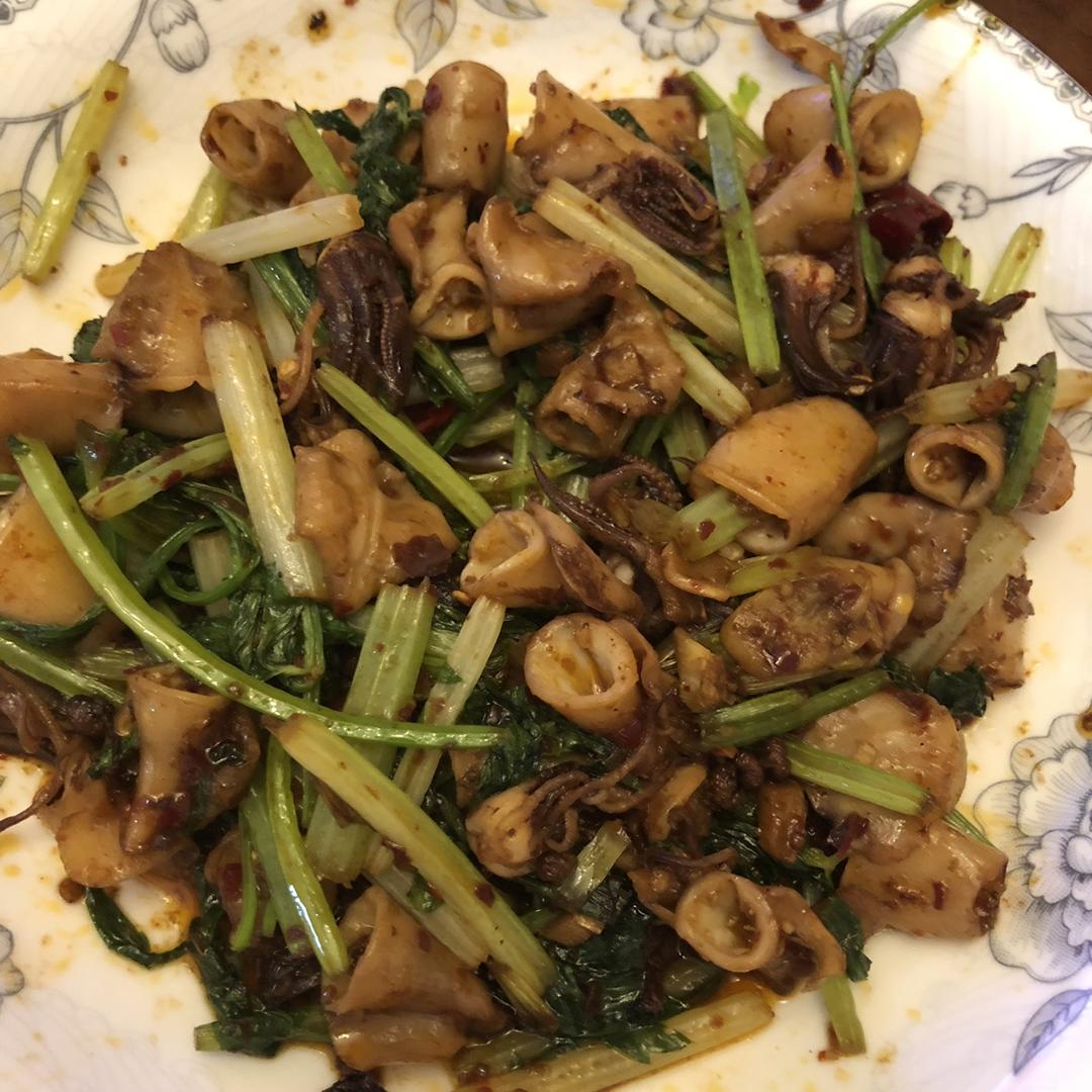 爆炒小鱿鱼