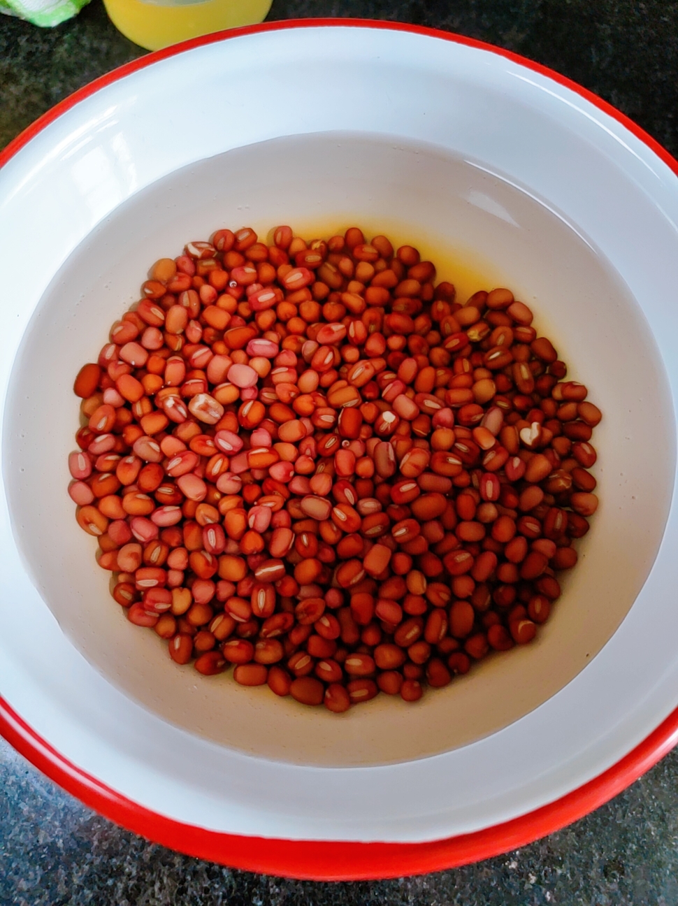百搭甜品的「蜜红豆」 电饭煲懒人版的做法 步骤2