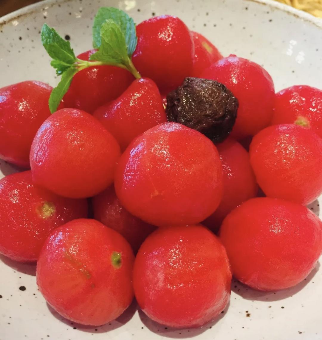 乌梅(话梅)番茄的做法