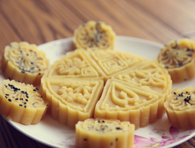 好吃易成功的绿豆糕