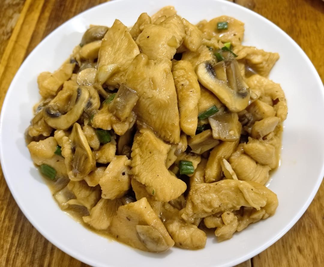 嫩滑不柴❗️爆好吃的黑椒口蘑炒鸡胸肉～绝了
