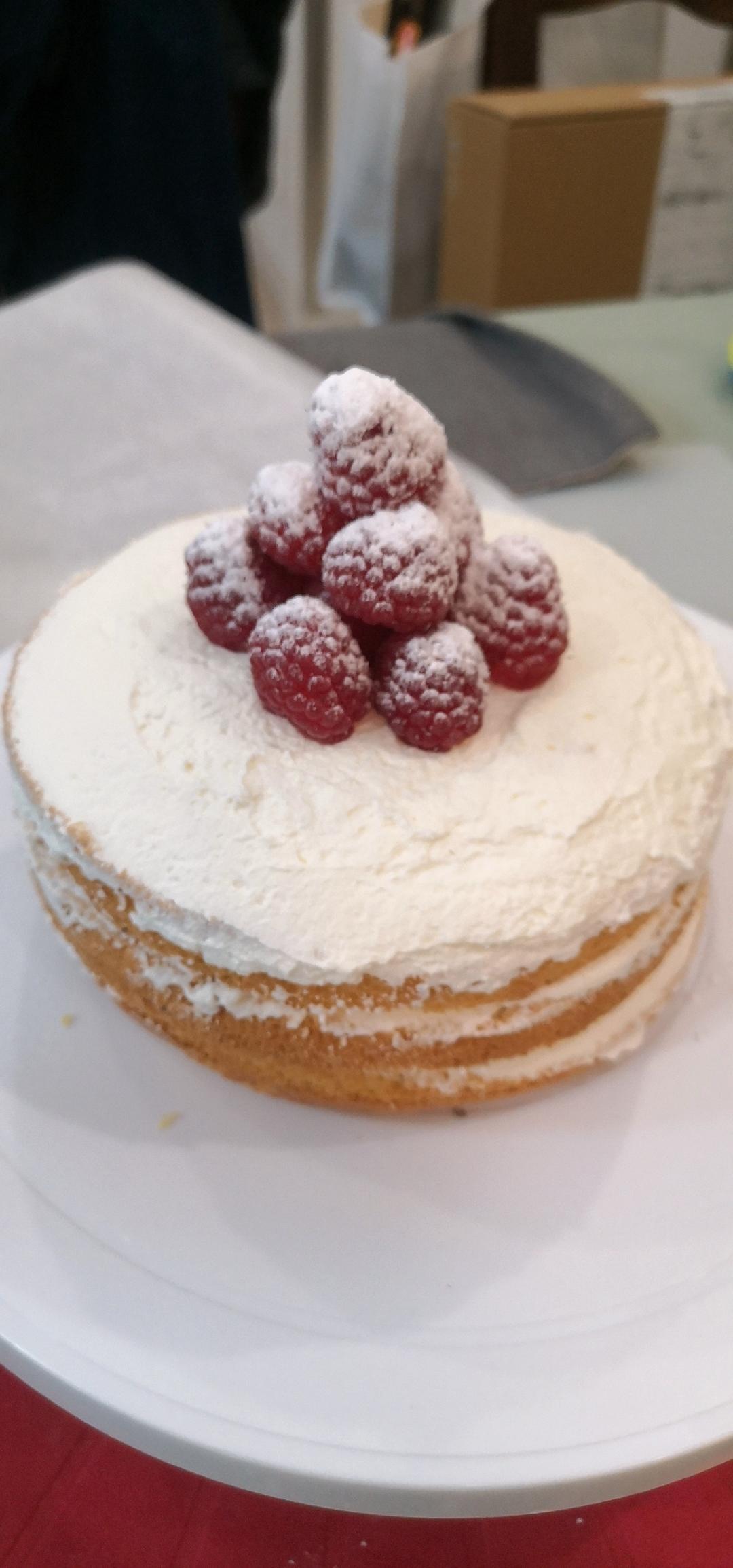 富有圣诞气息的红丝绒蛋糕教程配方！