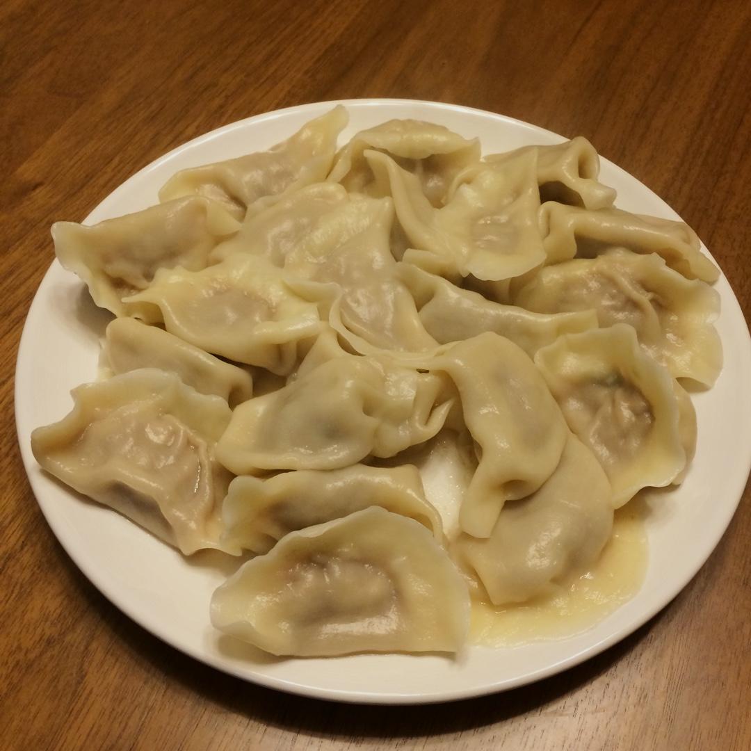 饺子 羊肉大葱水饺 复古牛小牛做的羊肉大葱水饺 复古牛小牛