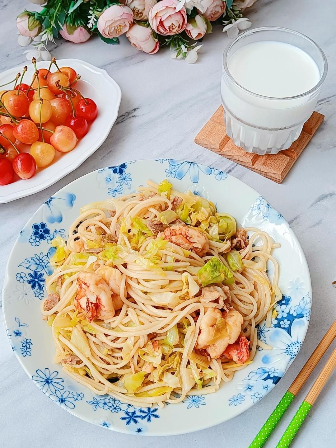虾仁肉末炒面