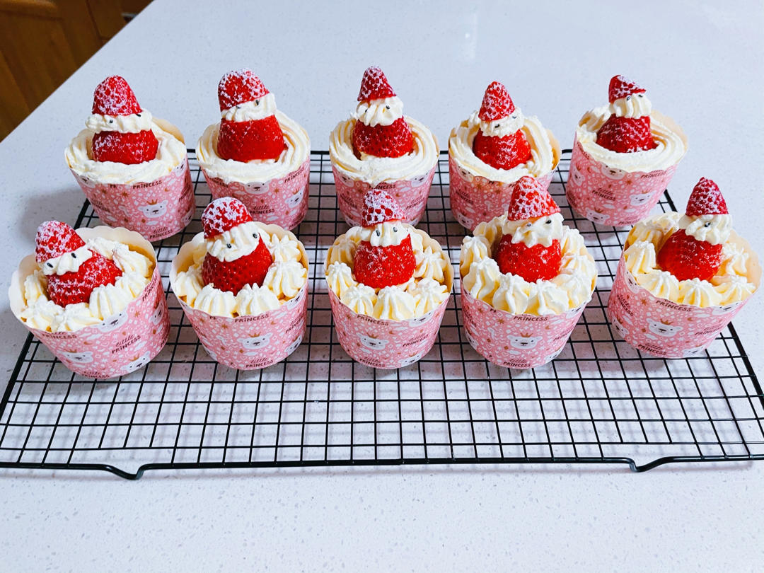 草莓圣诞老人、圣诞雪人