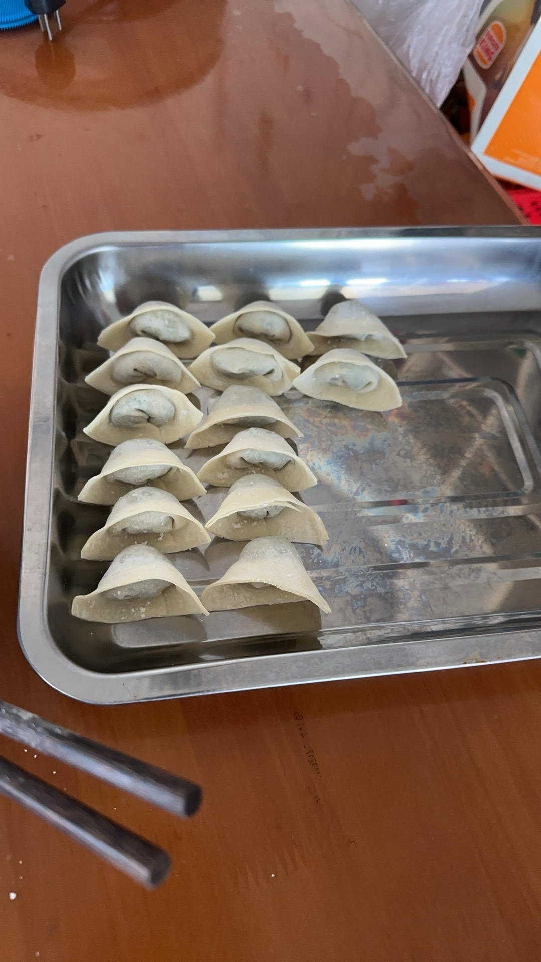 荠菜鲜肉元宝馄炖