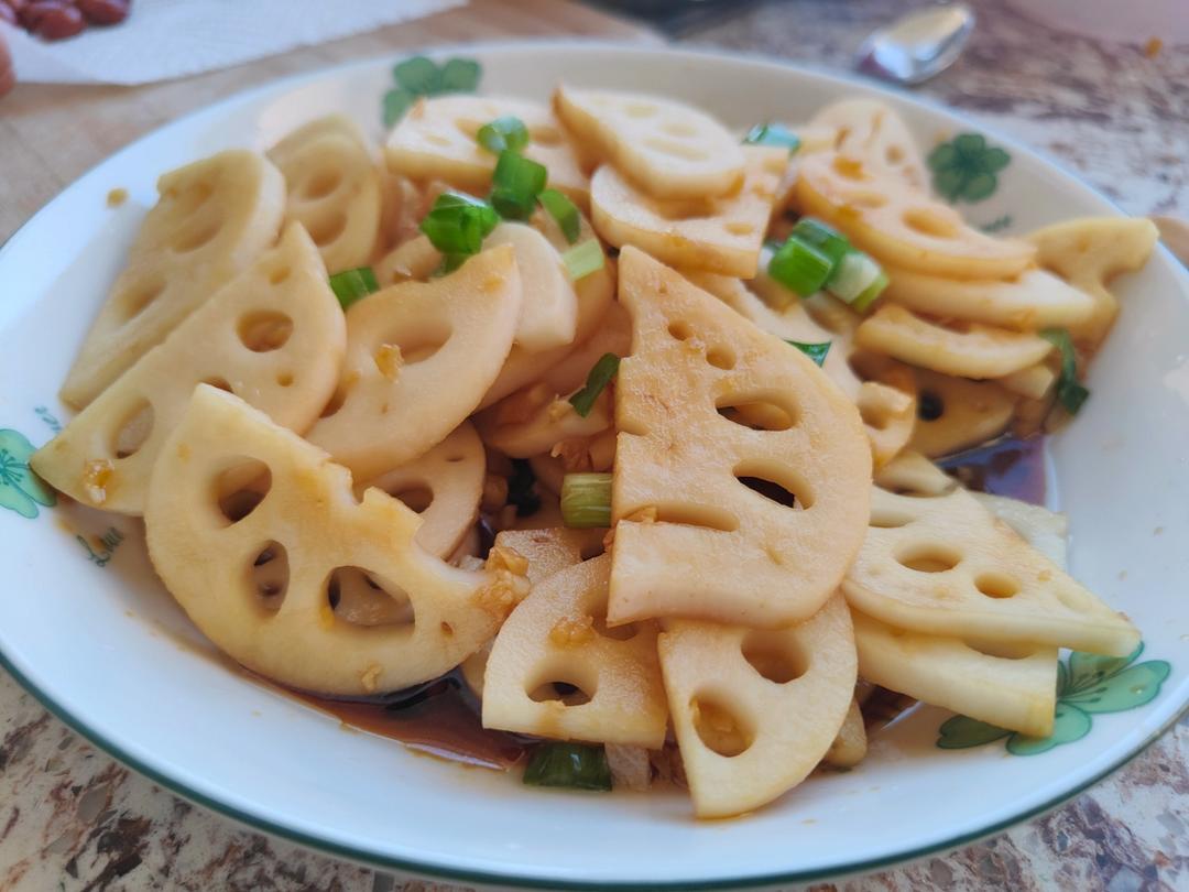 凉拌藕片