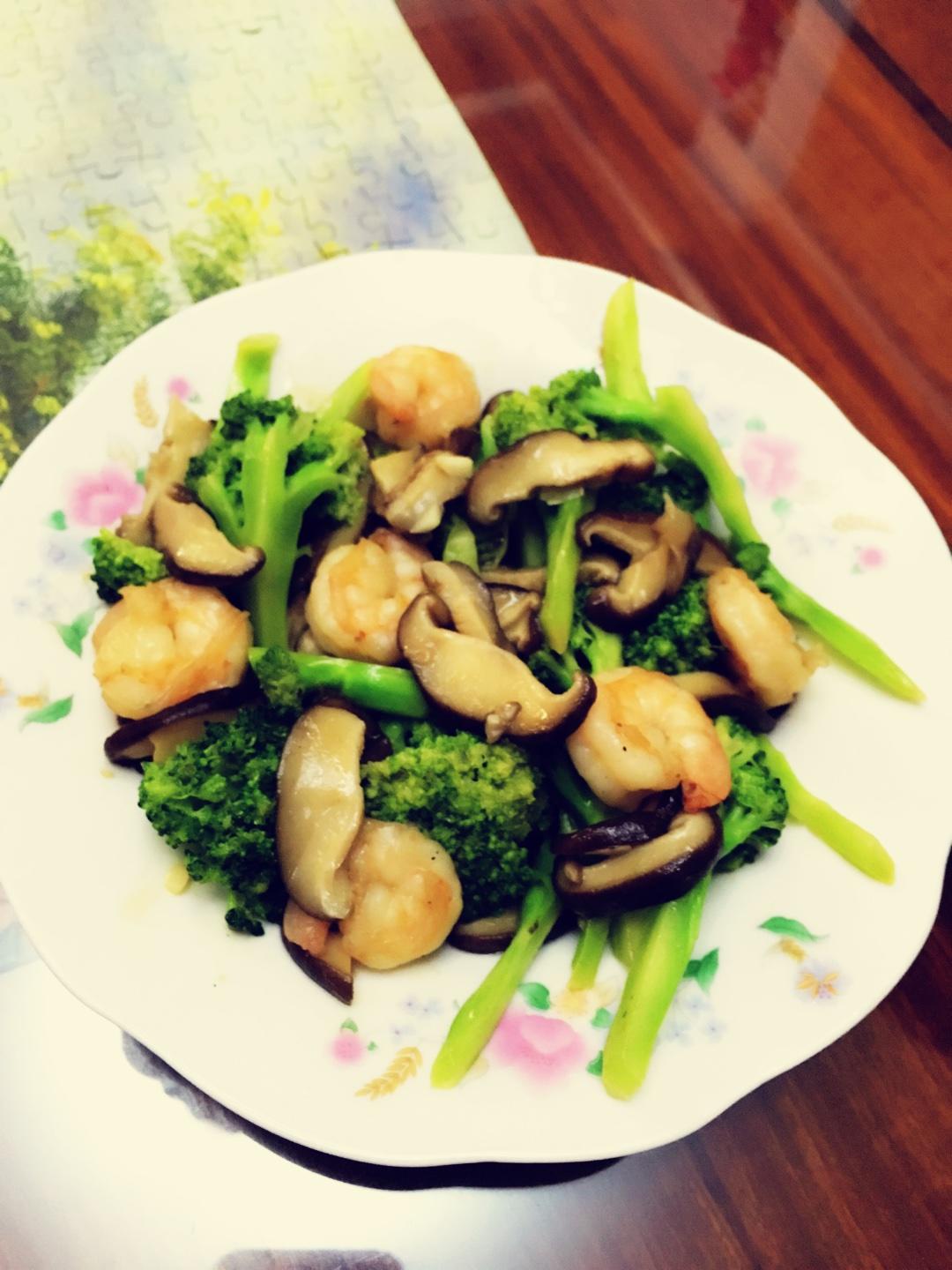 香菇西兰花的做法