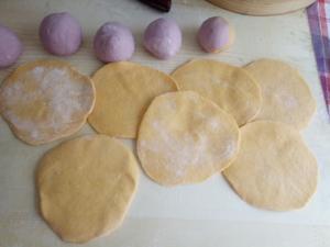 南瓜紫薯馒头的做法 步骤3