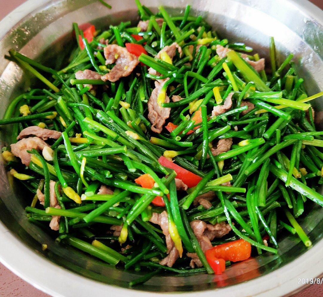 韭菜花炒肉
