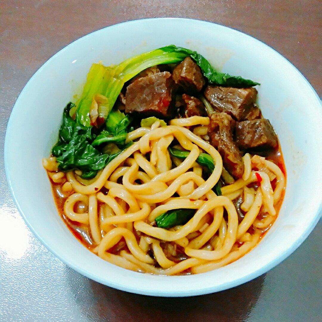 深夜食堂之砂锅牛肉烩面（完胜牛肉板面）