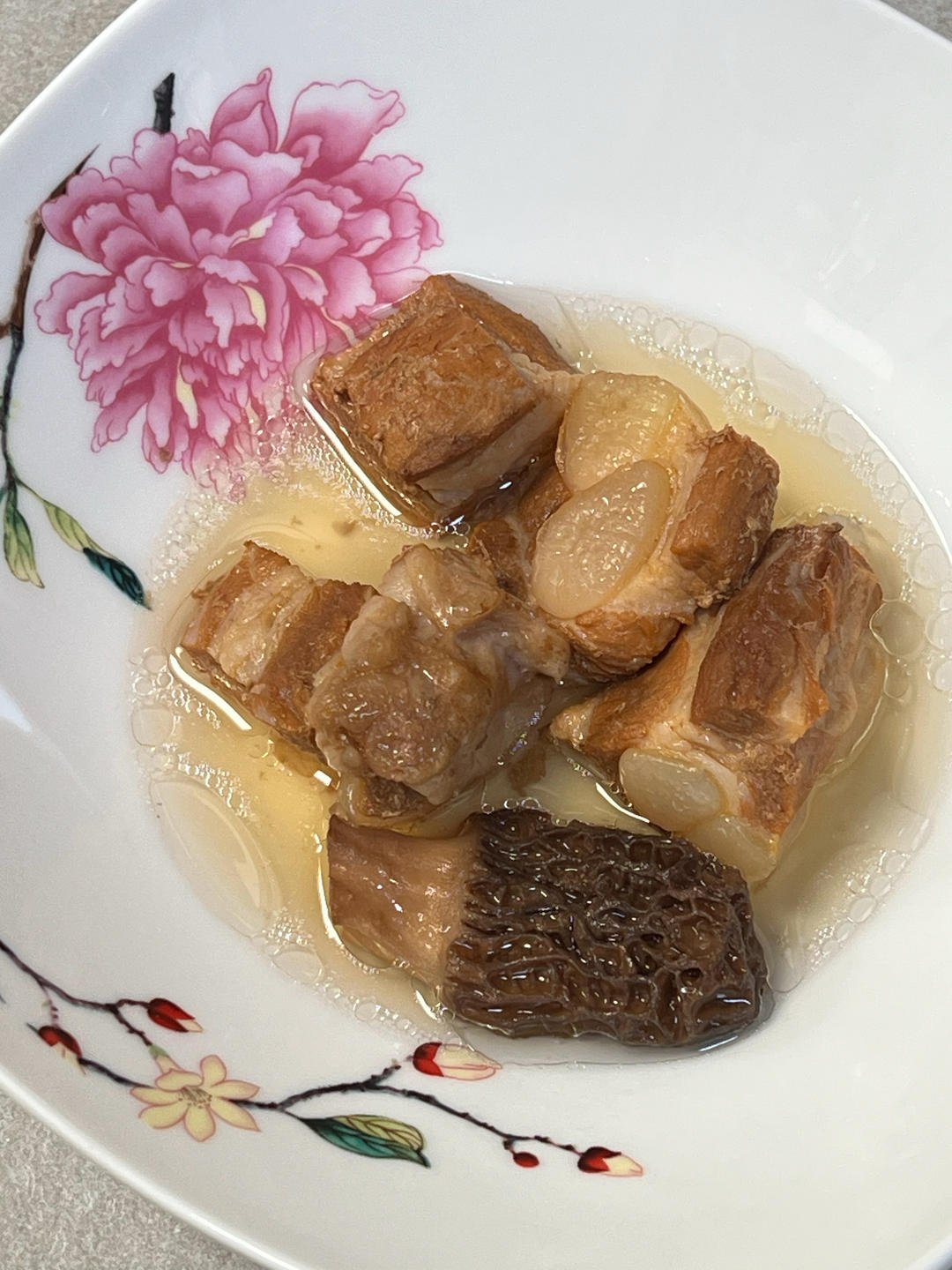 羊肚菌莲藕排骨汤