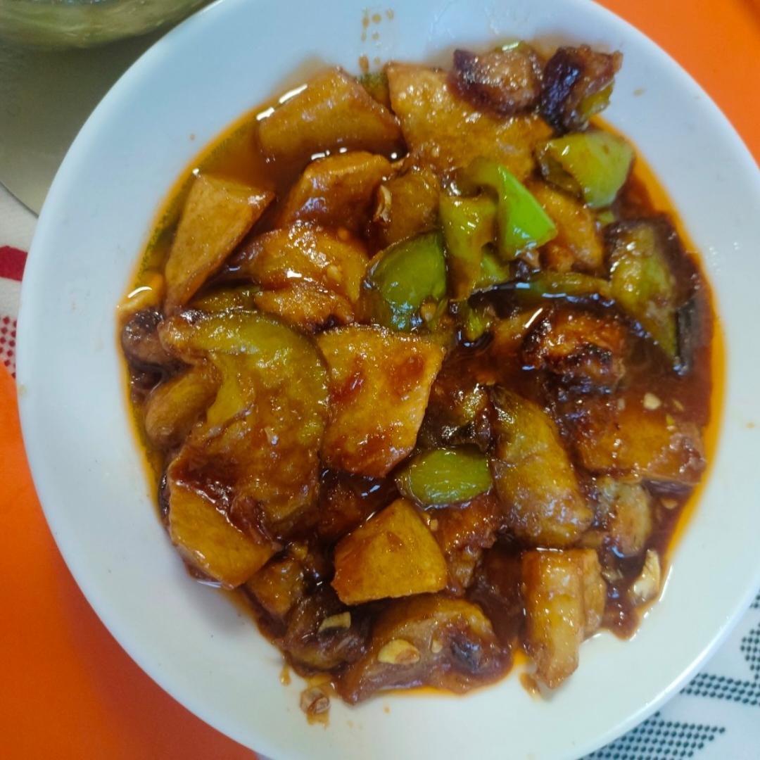 地三鲜（茄子，土豆，青椒）