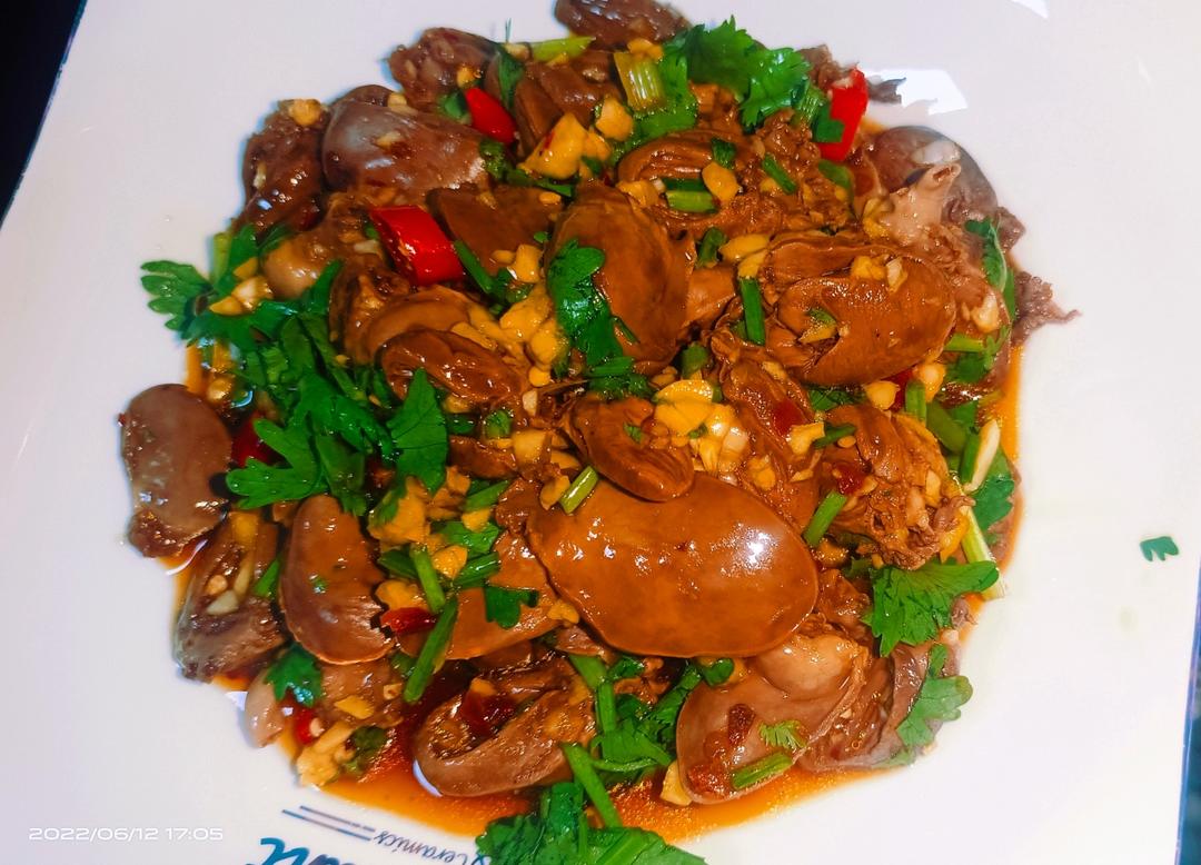 贼好上手的凉拌鸡心~