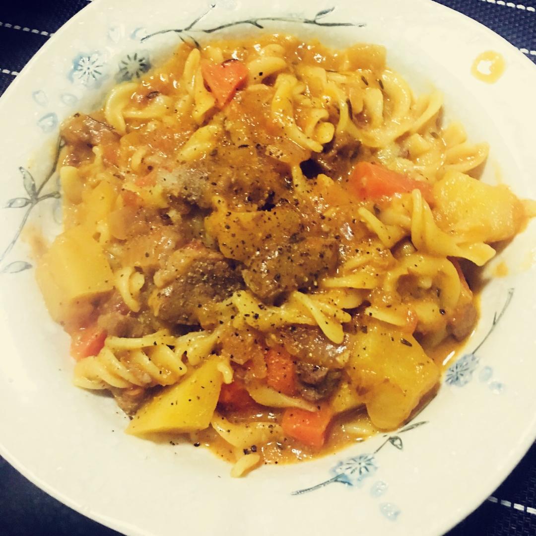 炖牛肉意面