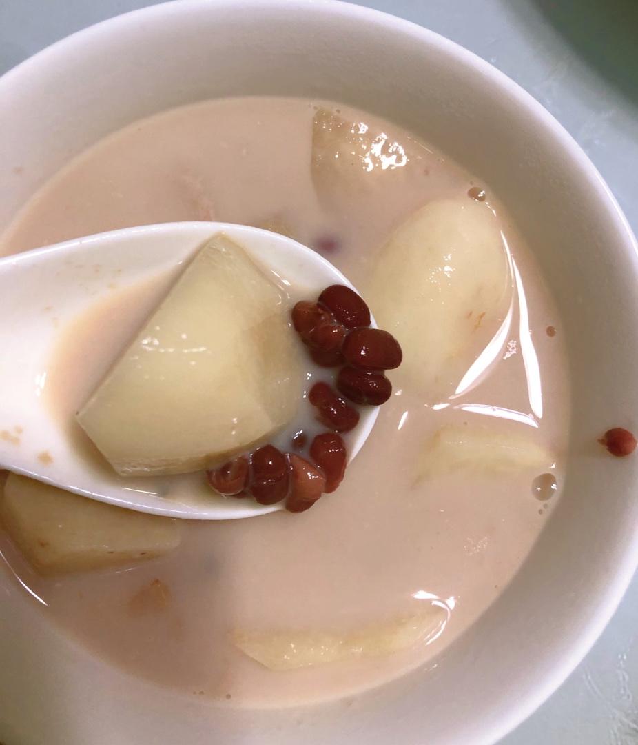 小燚烨做的红豆芋头糖水