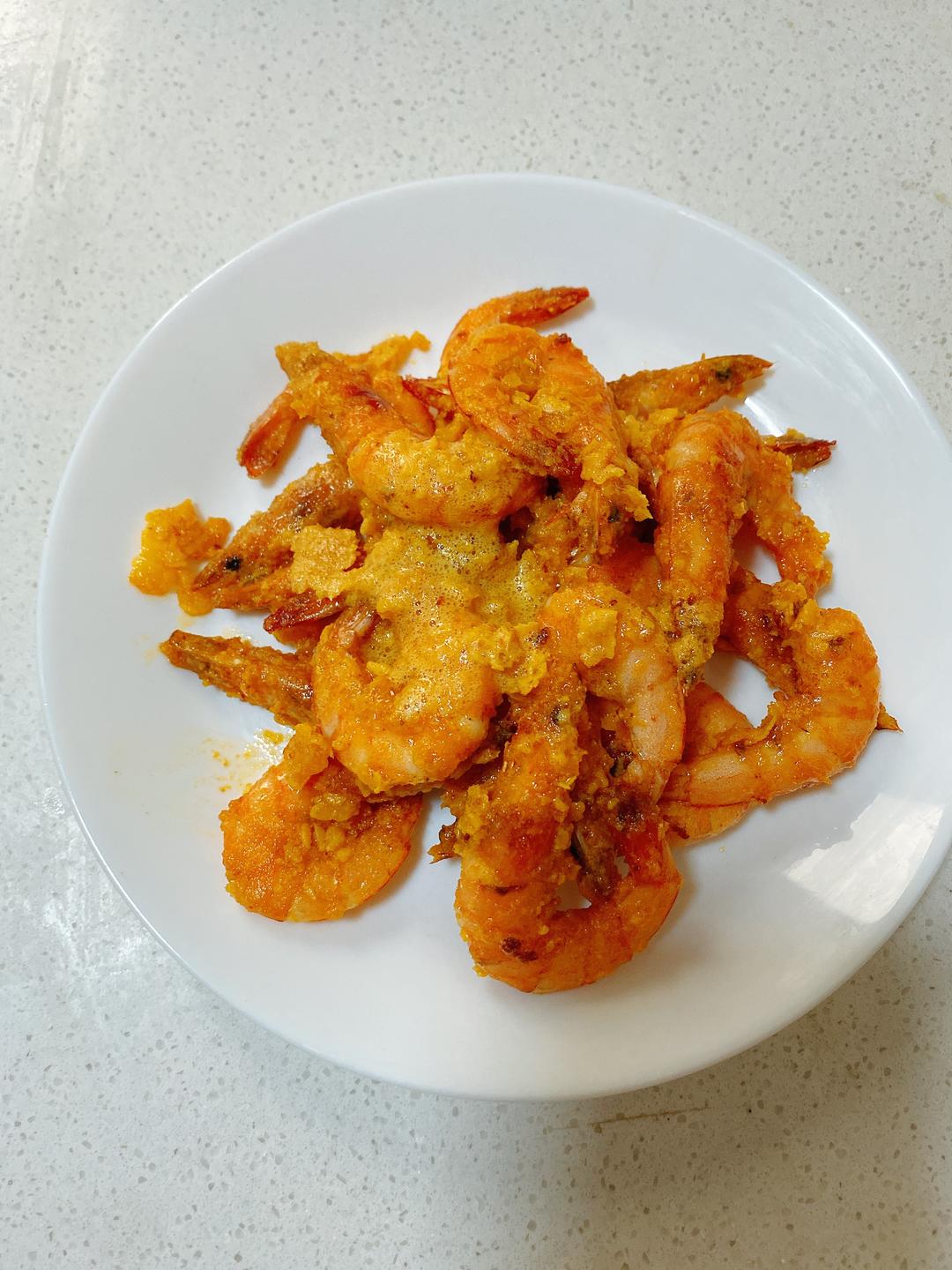 蛋黄,偶然一次逛京东发现有单独卖咸蛋黄的果断入手三包,虾也是平常