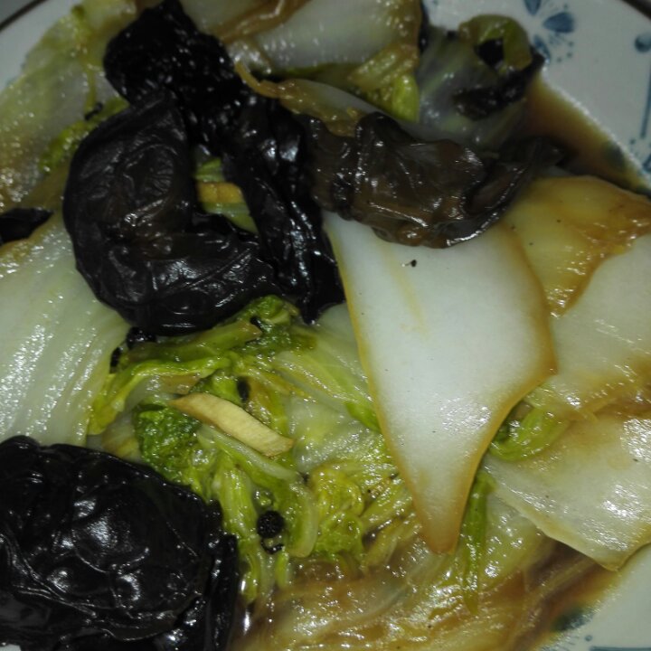 白菜炒木耳