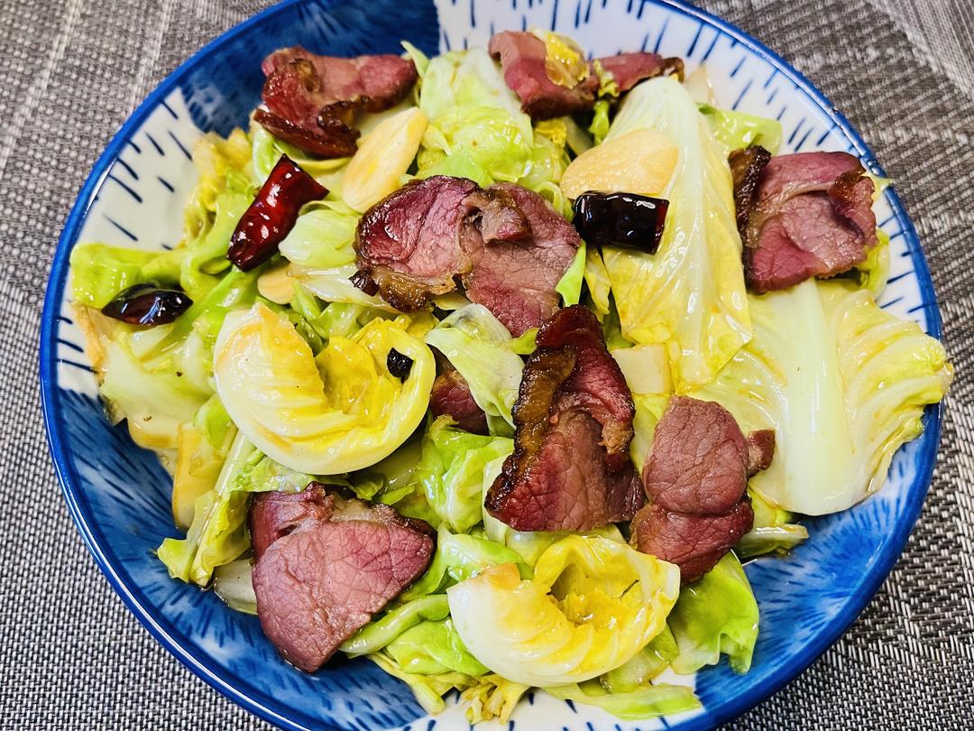 腊肉炝炒圆白菜