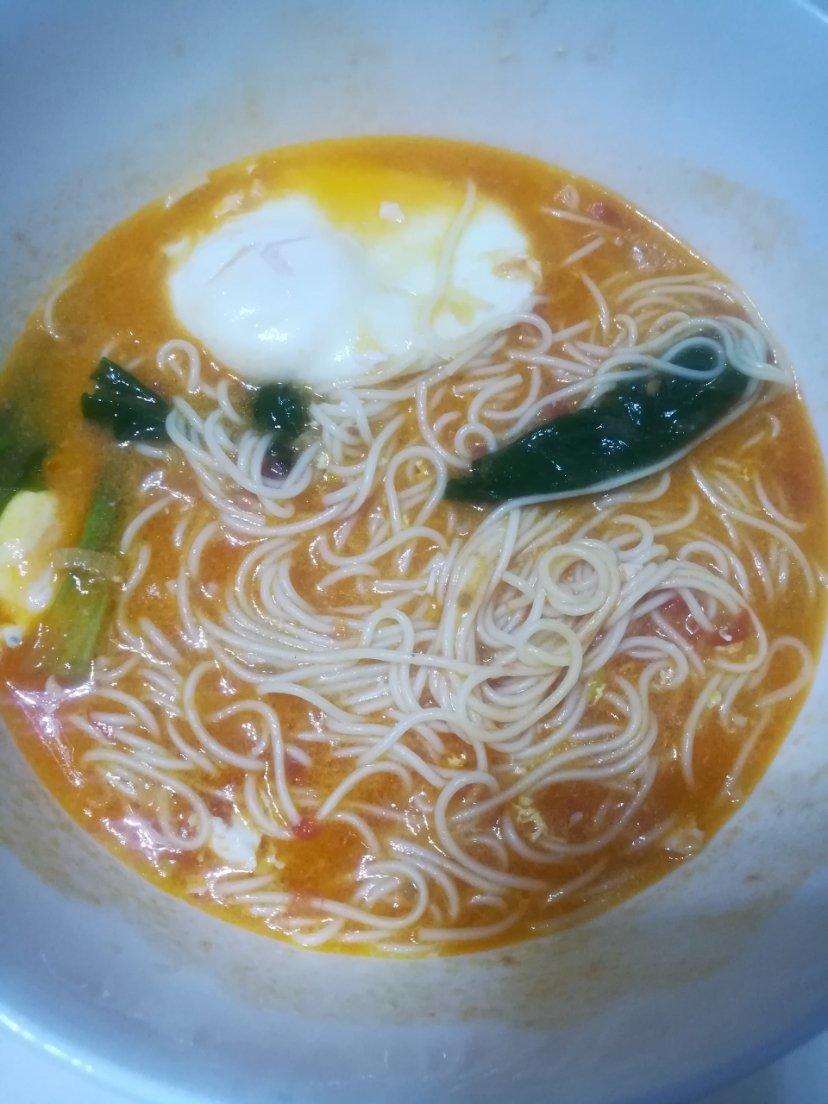 最家常的普通汤面——西红柿鸡蛋龙须面