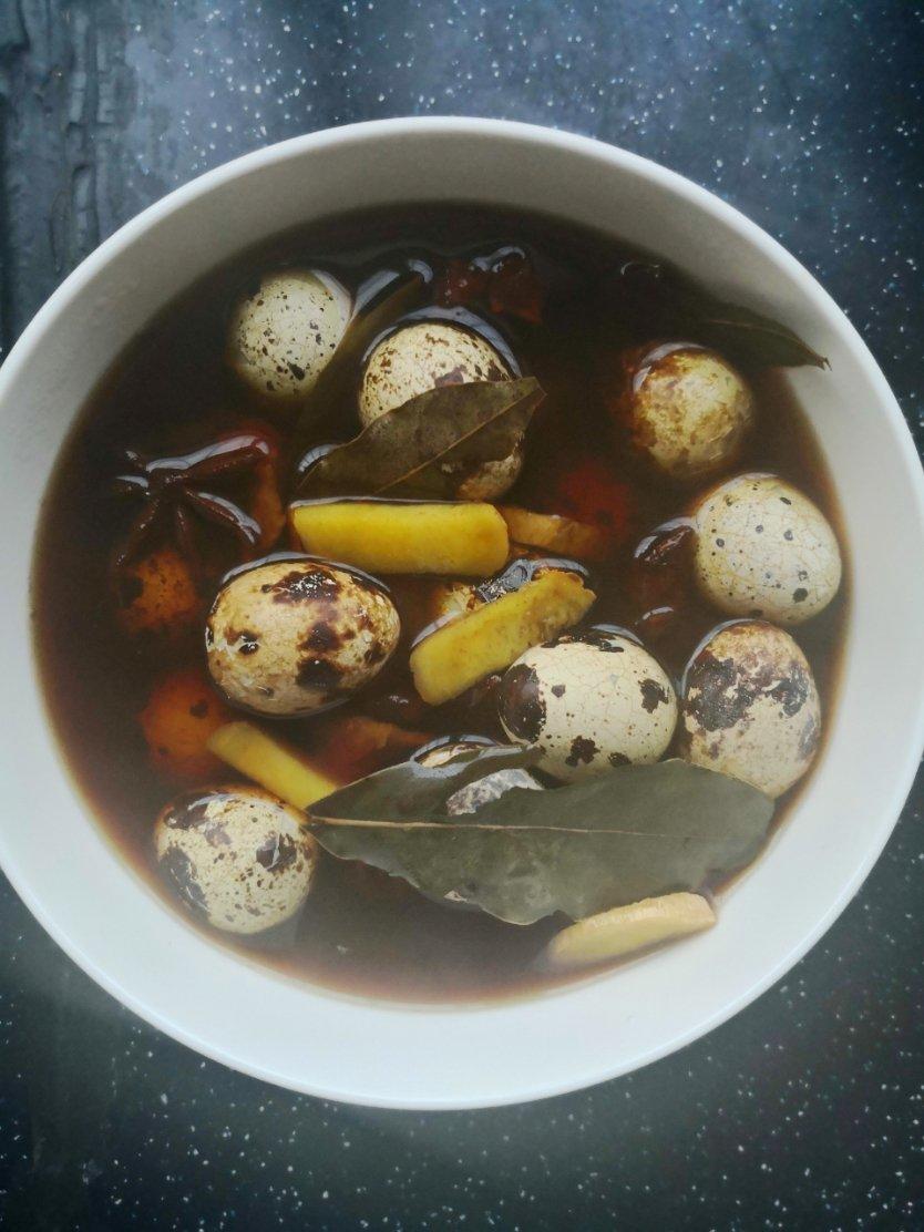 风味美食：卤鹌鹑蛋