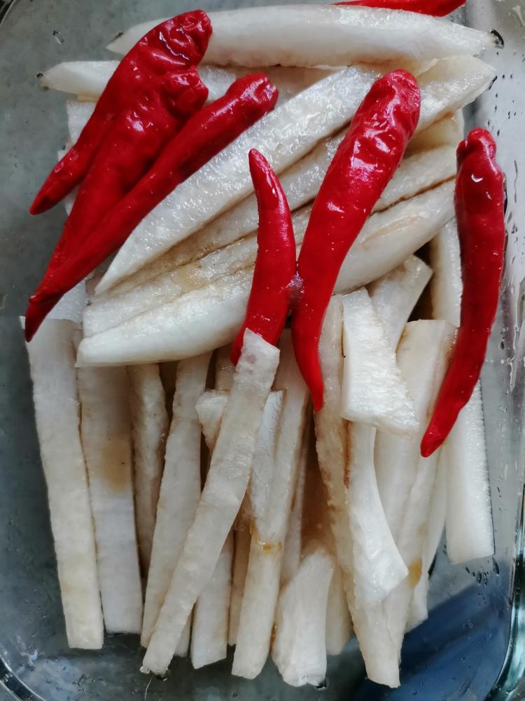 糖醋萝卜条的做法