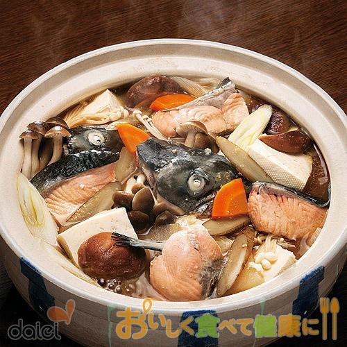 鮭のあら汁（鲑鱼锅）的做法