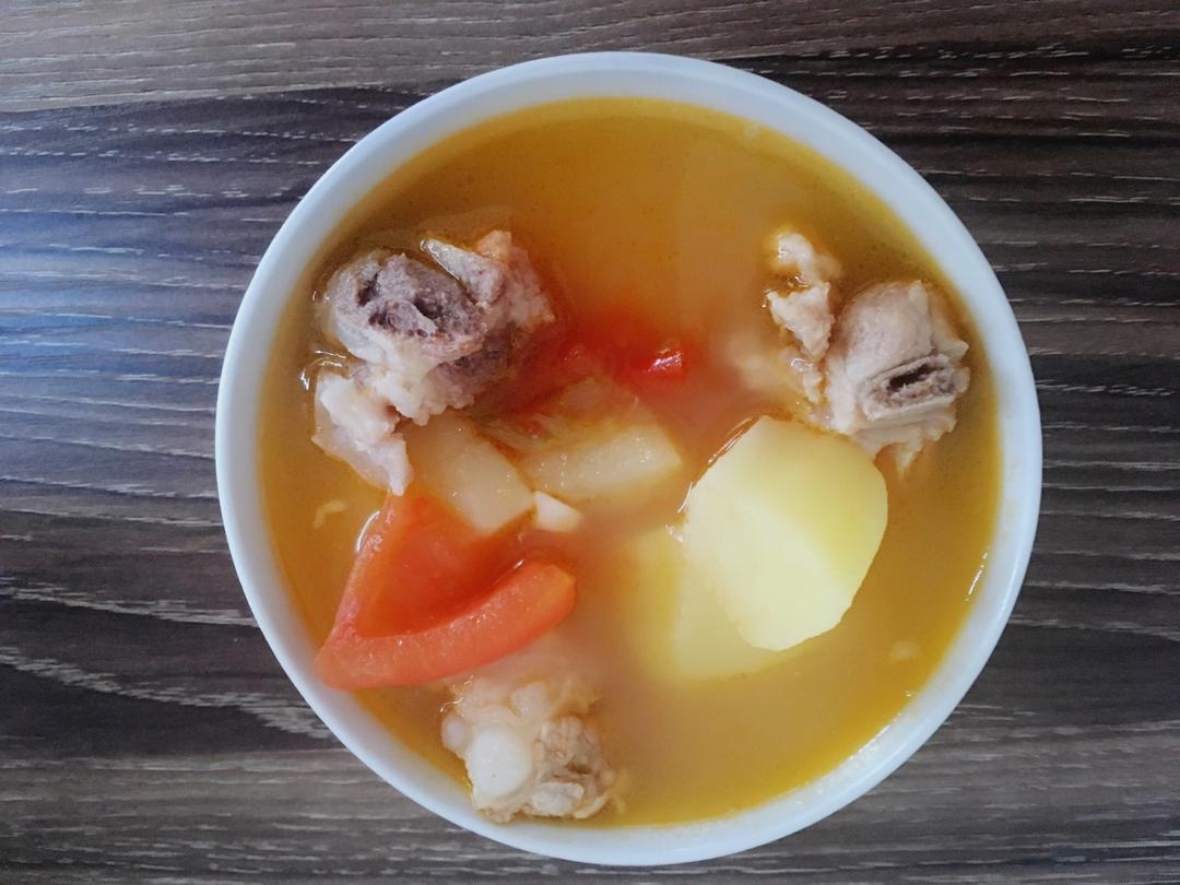 番茄土豆排骨汤