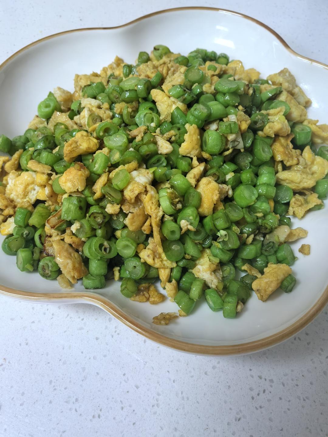 豆角丁炒鸡蛋