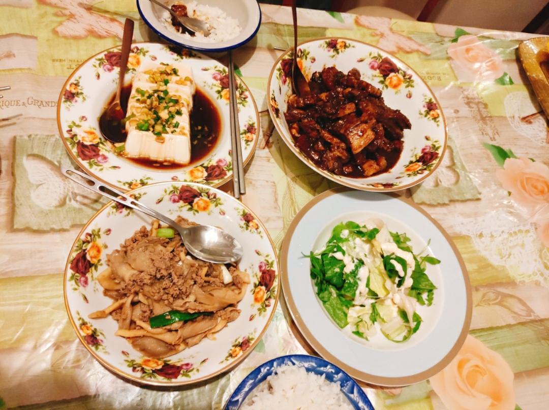 蘑菇炒肉