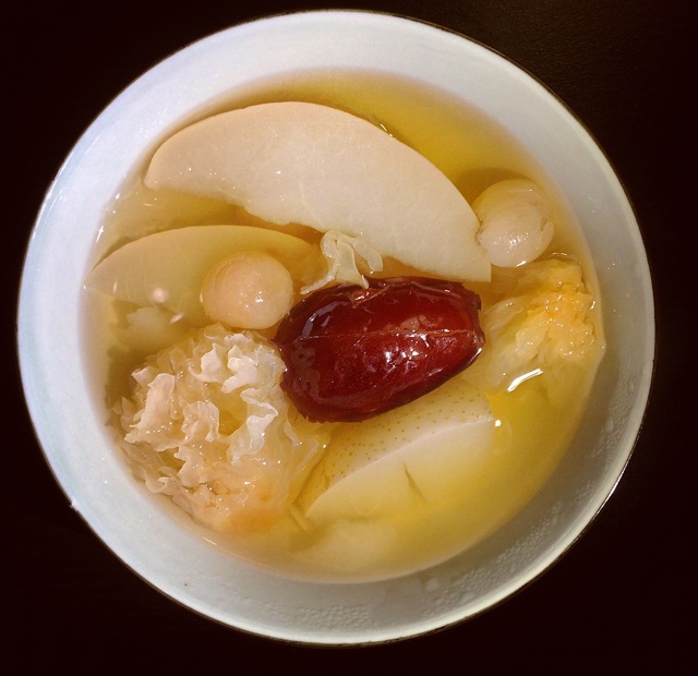 红枣银耳莲子羹