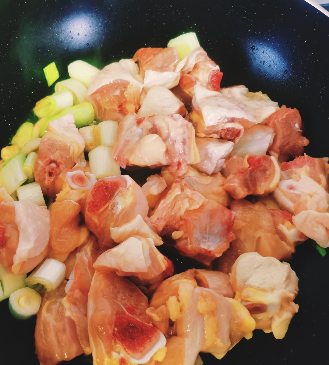 奶奶教的鲜香肥美香菇炖鸡汤