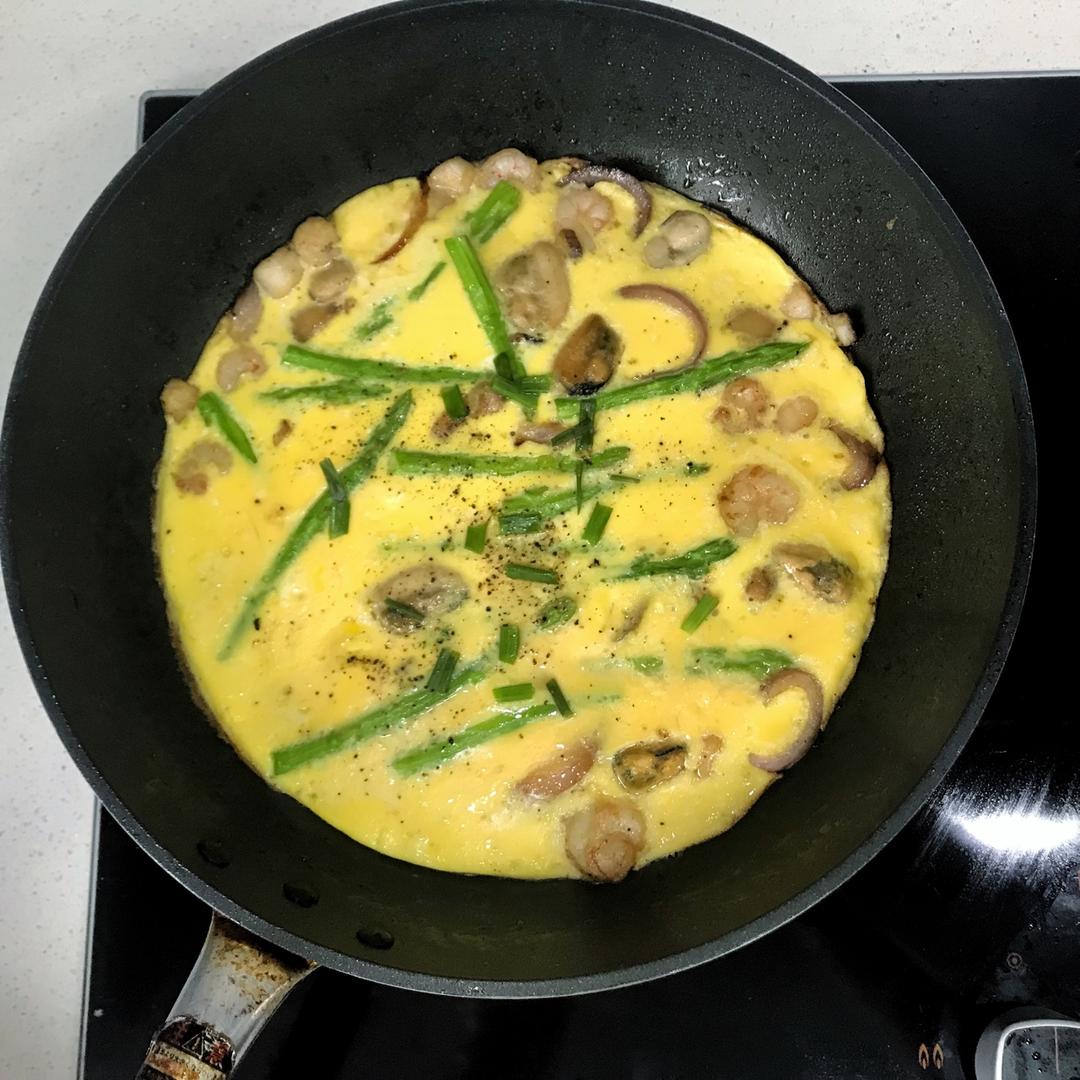芦笋虾仁早餐蛋饼