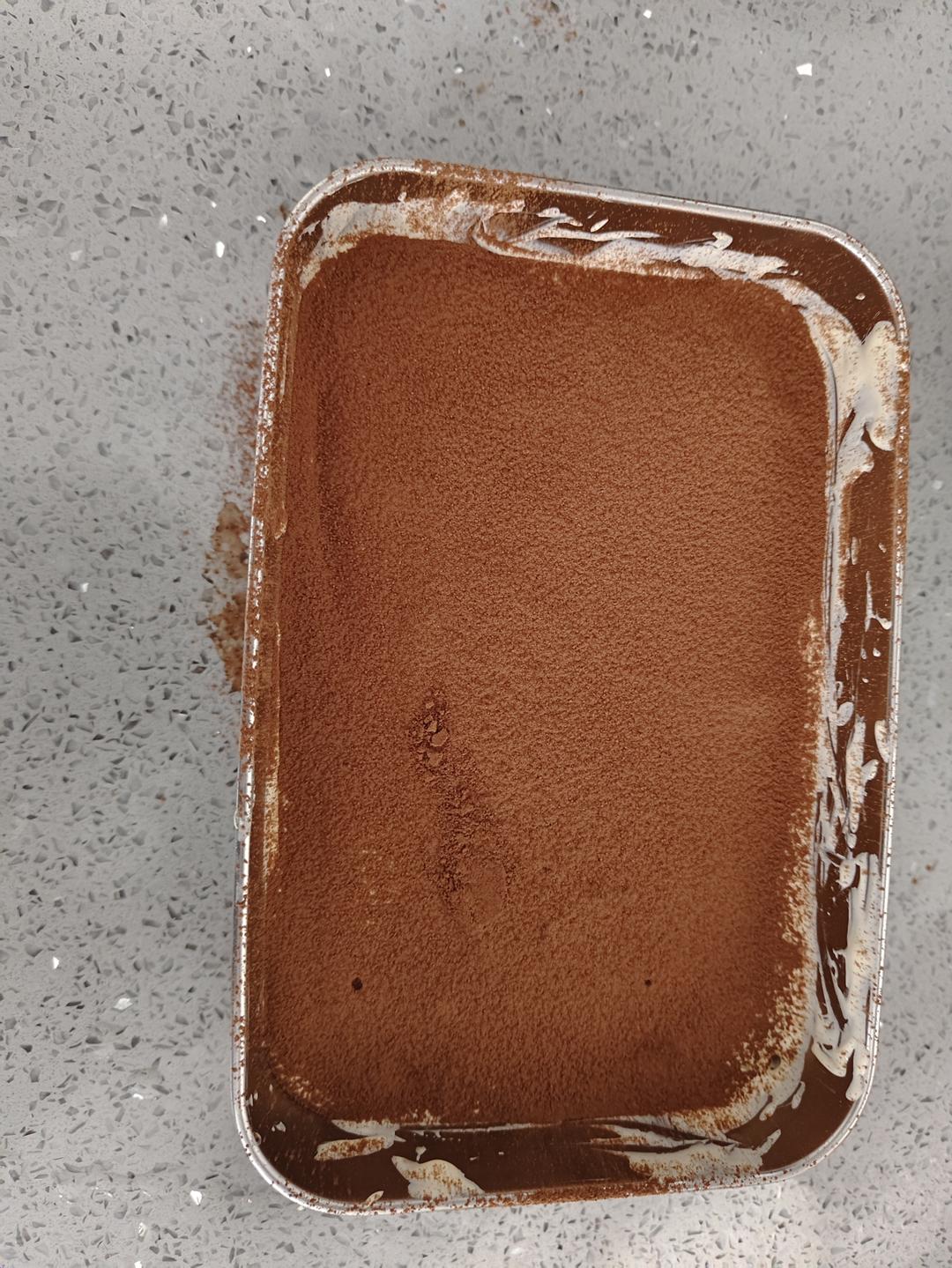 在欧洲学会的经典版提拉米苏