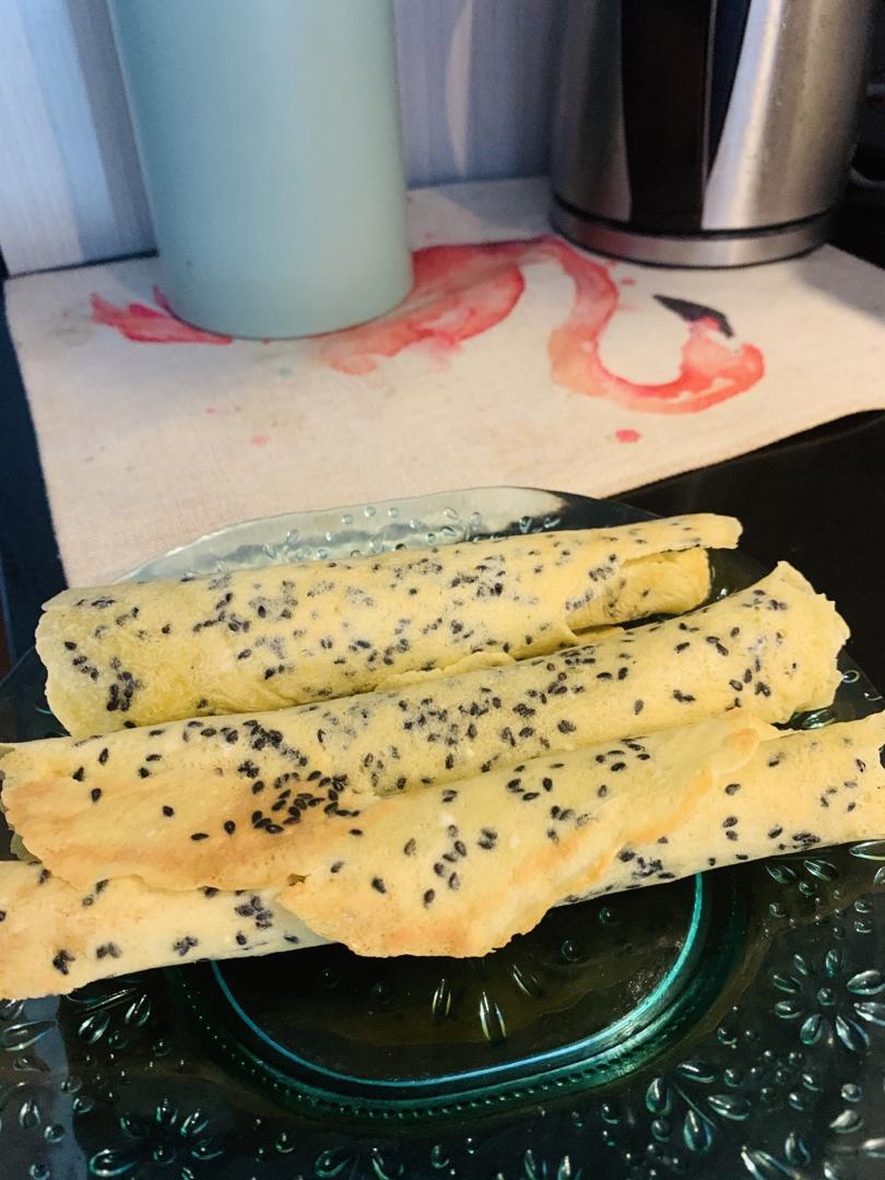 鸡蛋卷，平底锅就能做，酥到掉渣