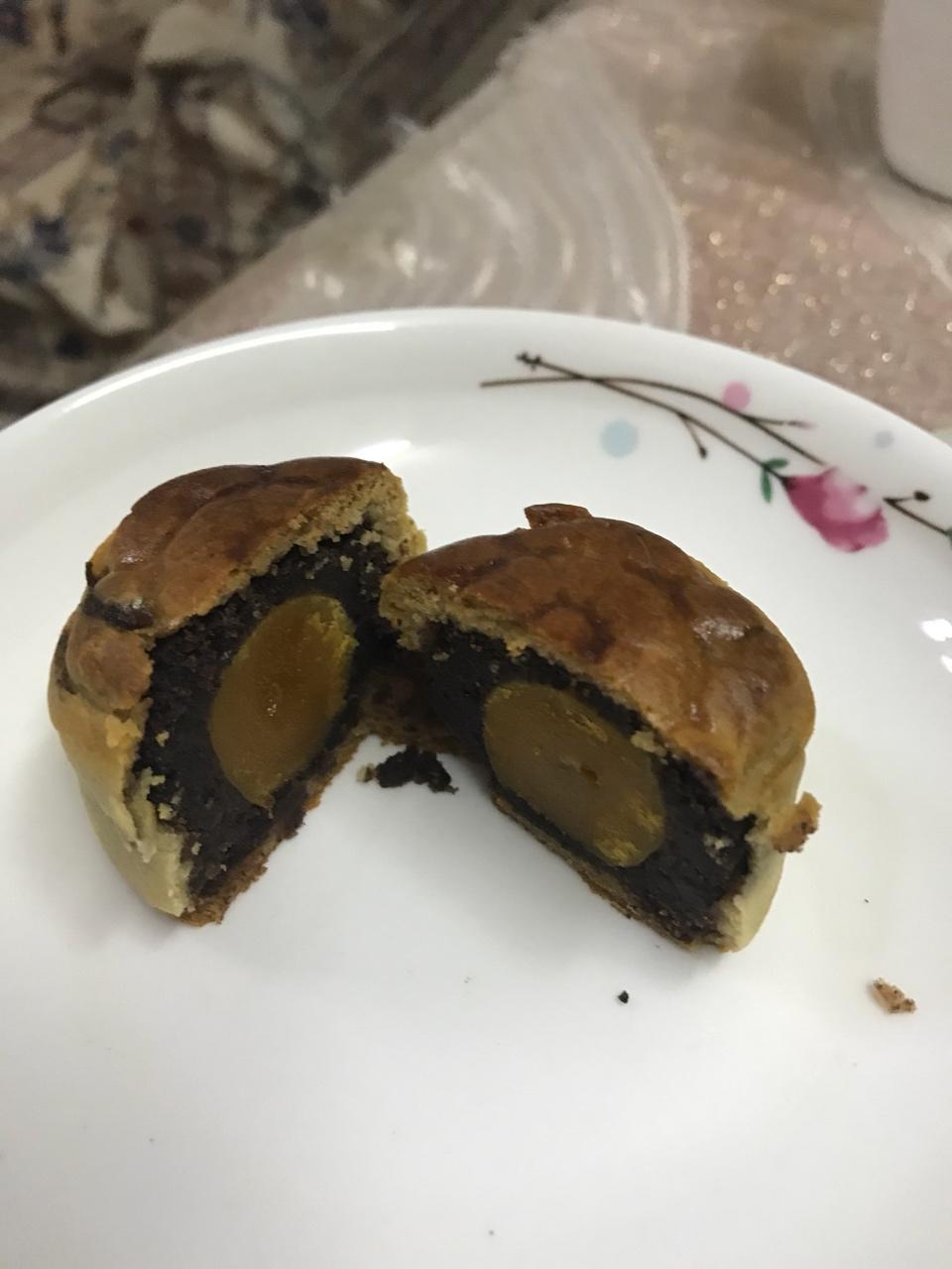 广式月饼—蛋黄莲蓉月饼