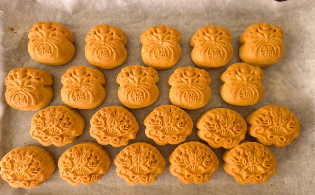 🥮黑糖椰香广式月饼｜含不发干不甜腻，蔓越莓椰蓉馅做法