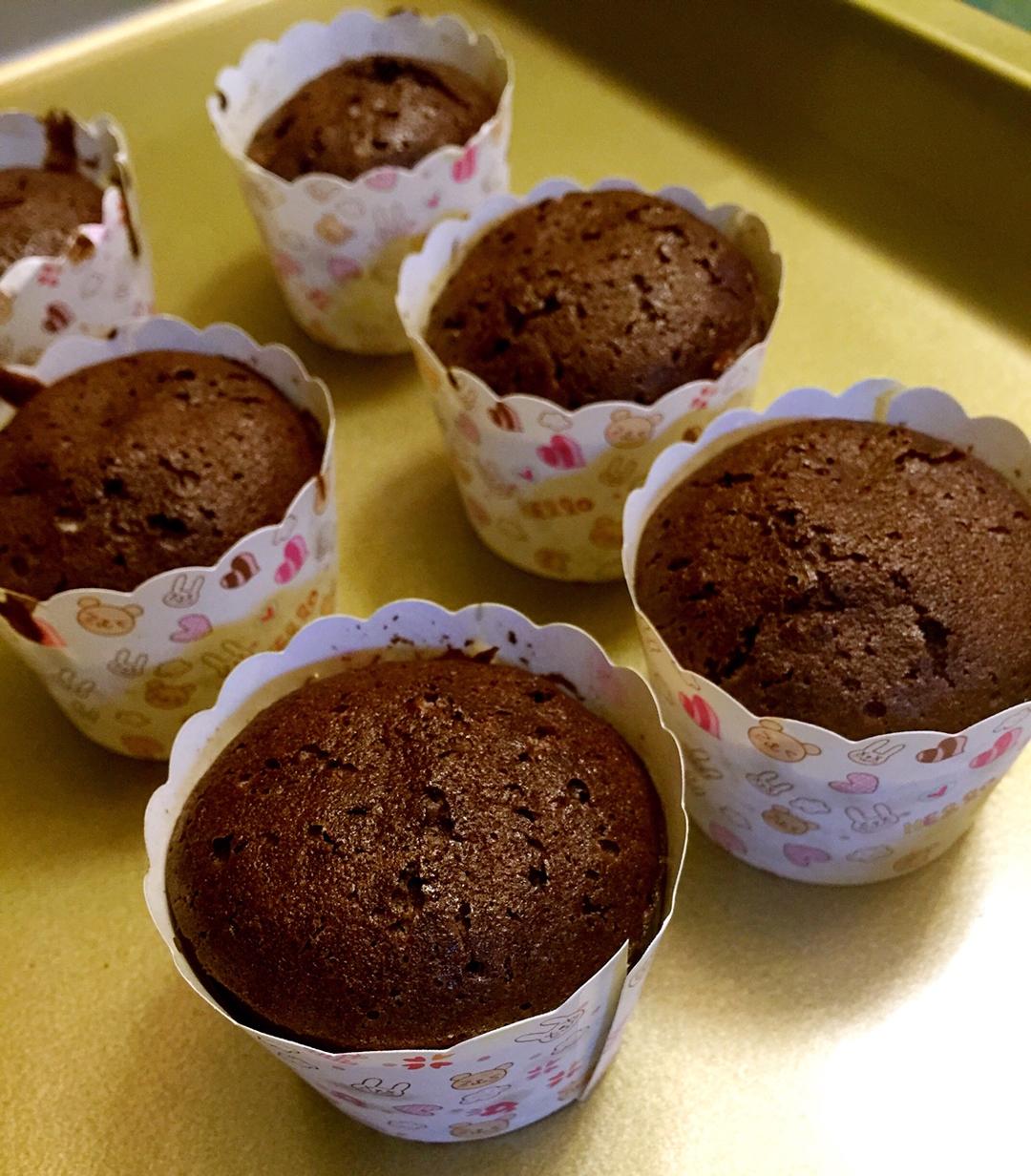 布朗尼杯子蛋糕