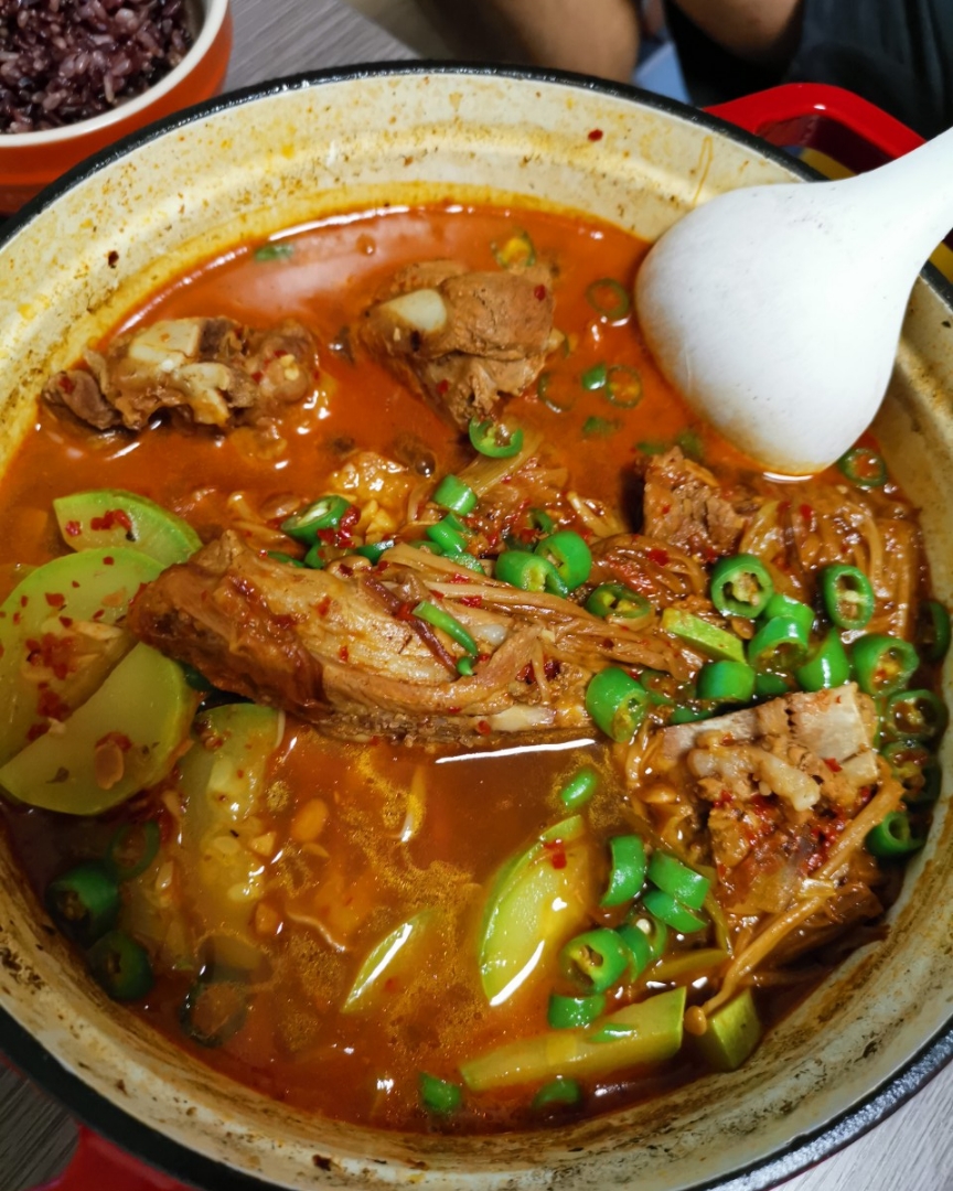 韩式大骨汤
