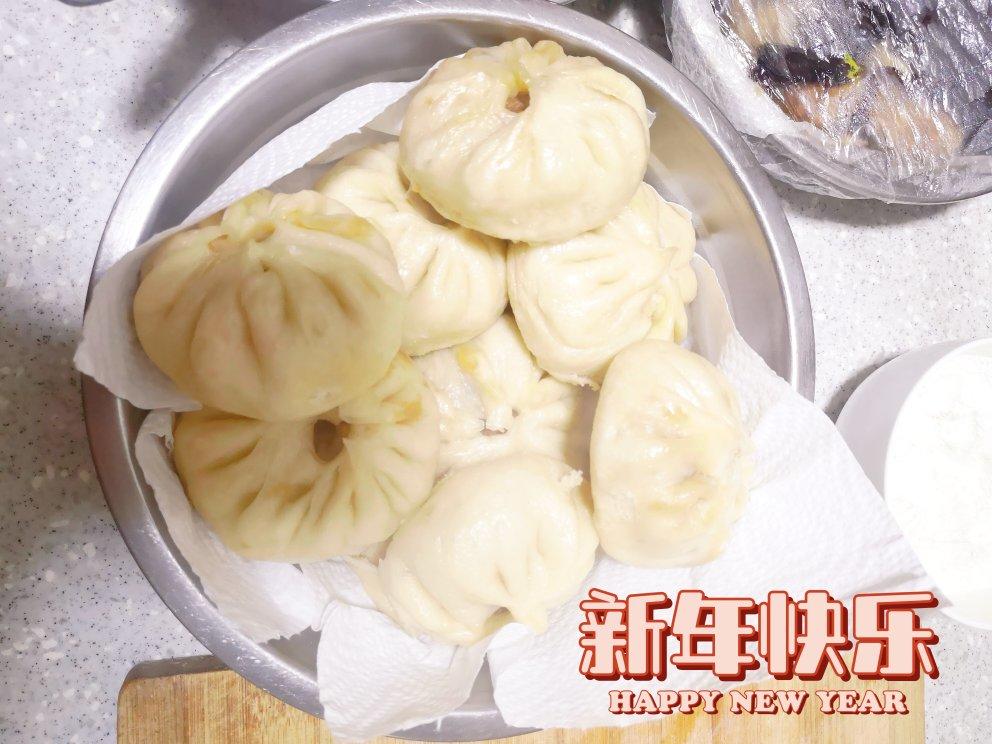 抹嘴的茄子馅包子，酱香味儿香掉眉毛-视频