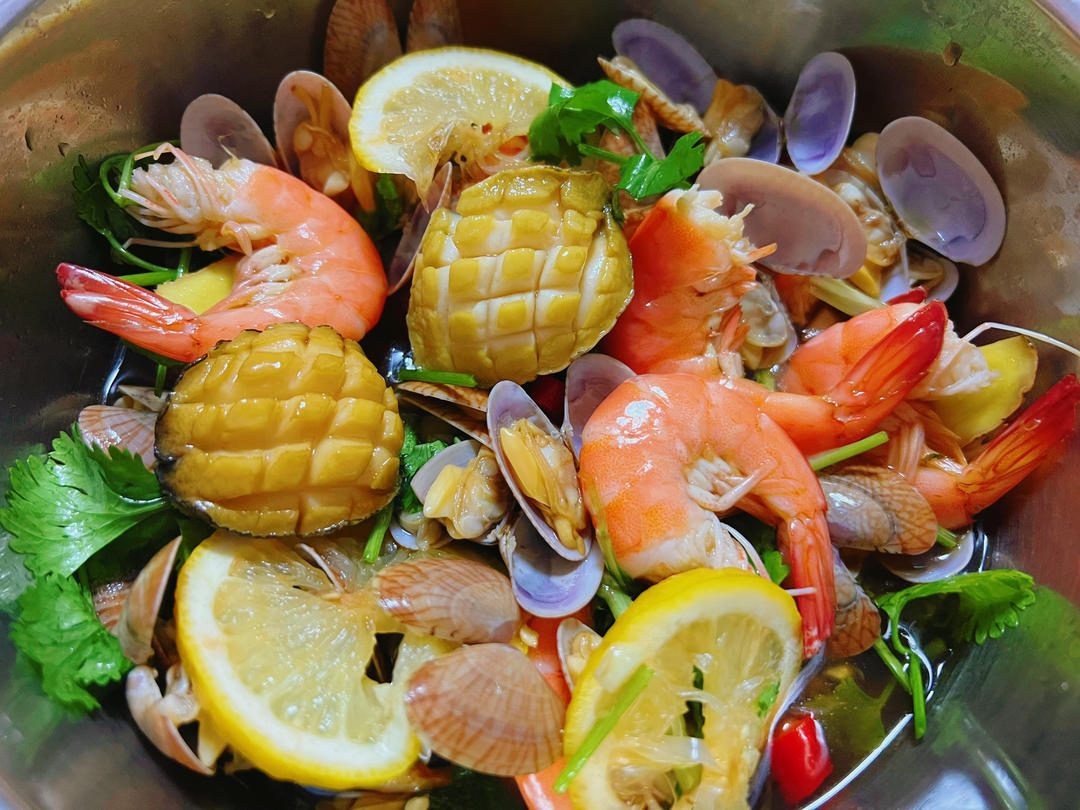 冰镇捞汁小海鲜