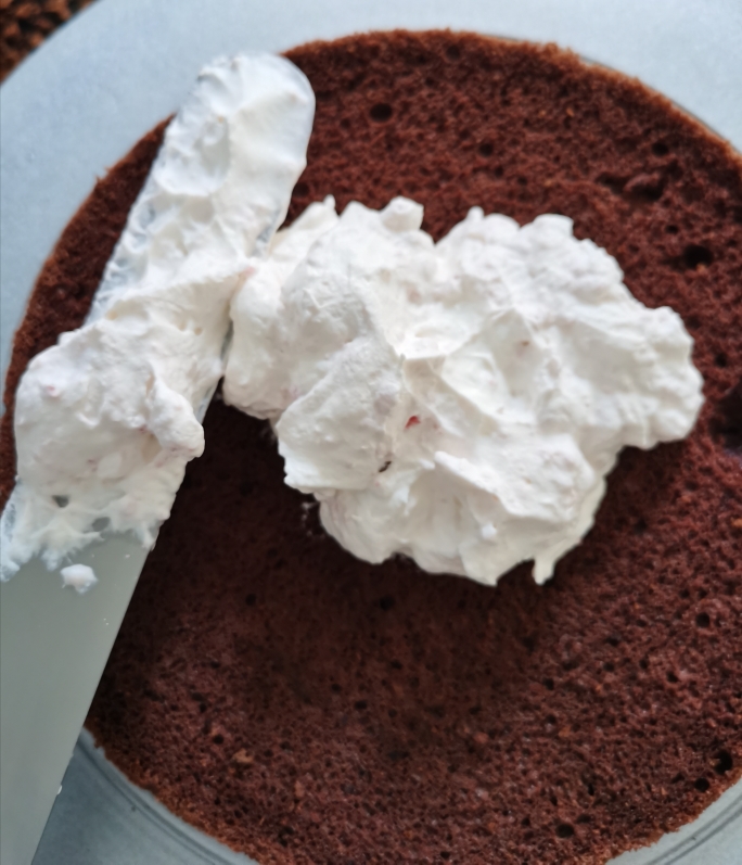 樱花奥利奥海盐巧克力戚风蛋糕的做法 步骤18